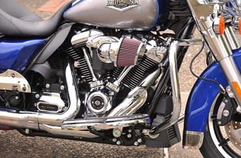 Harley-Davidson Road King Classic FLHRC 2017 - Bild 13